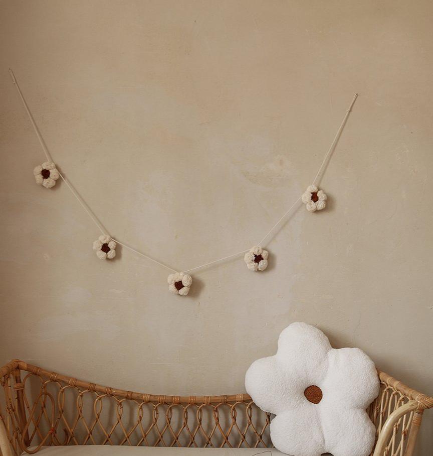 Bloemenslinger Daisy pompon- Natuurlijk beige